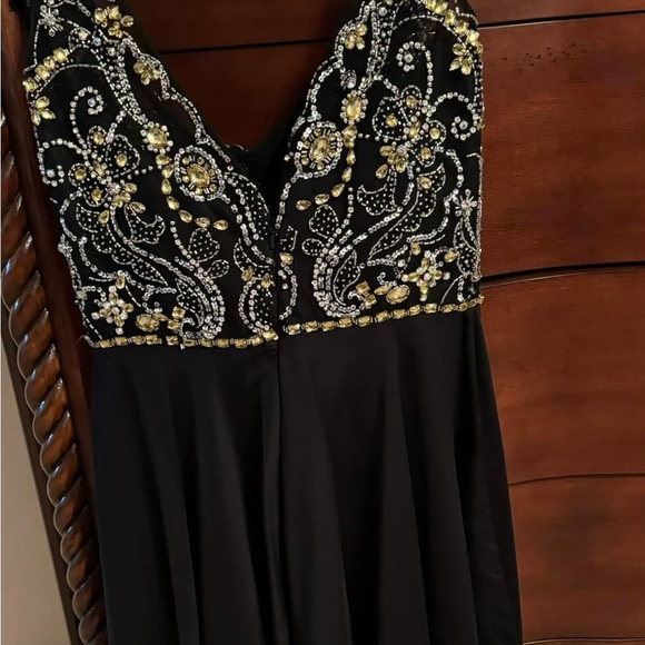 Sherri Hill size 16 Cocktail dress Prom Homecoming Formal - Picture 2 of 3